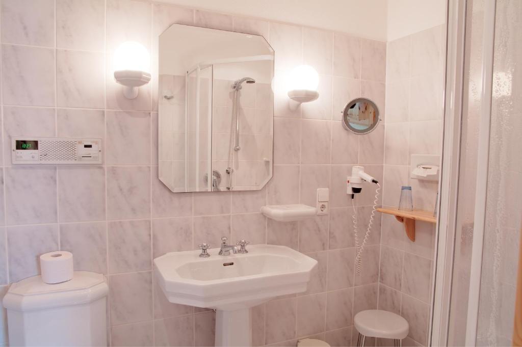 Privathotel Brügges Loui Willingen  Zimmer foto